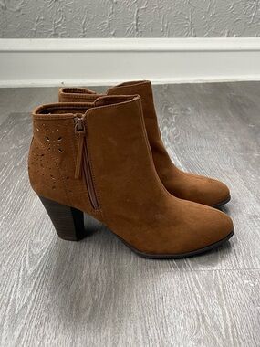 American Eagle Suede Ankle Boots Size 13